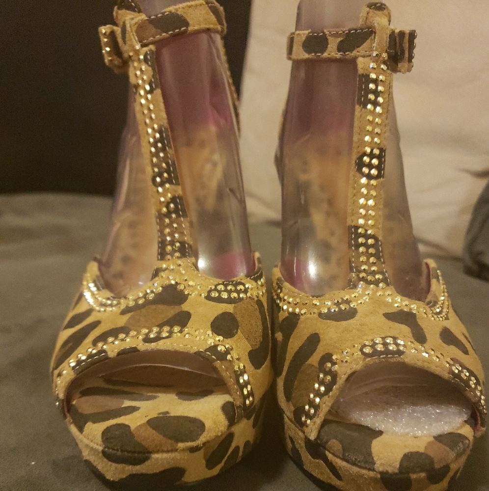 NEW w/out  tags Platforms